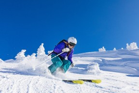英超神级反击：速度与力量的完美结合，英超防守反击的球队